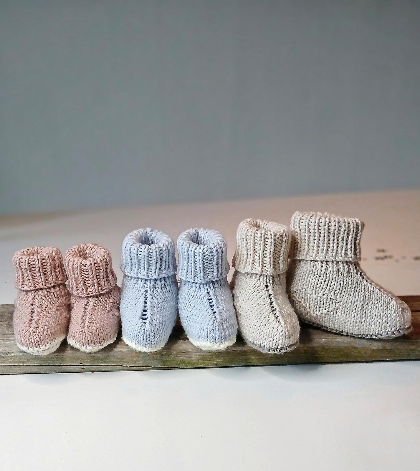 Tiny Heart Booties for babies
