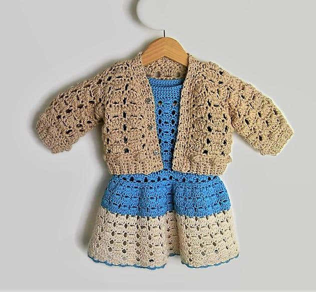 Noemi Outfit