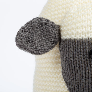 Deramores Sheep and Pig Cushions Toy Knitting Pattern