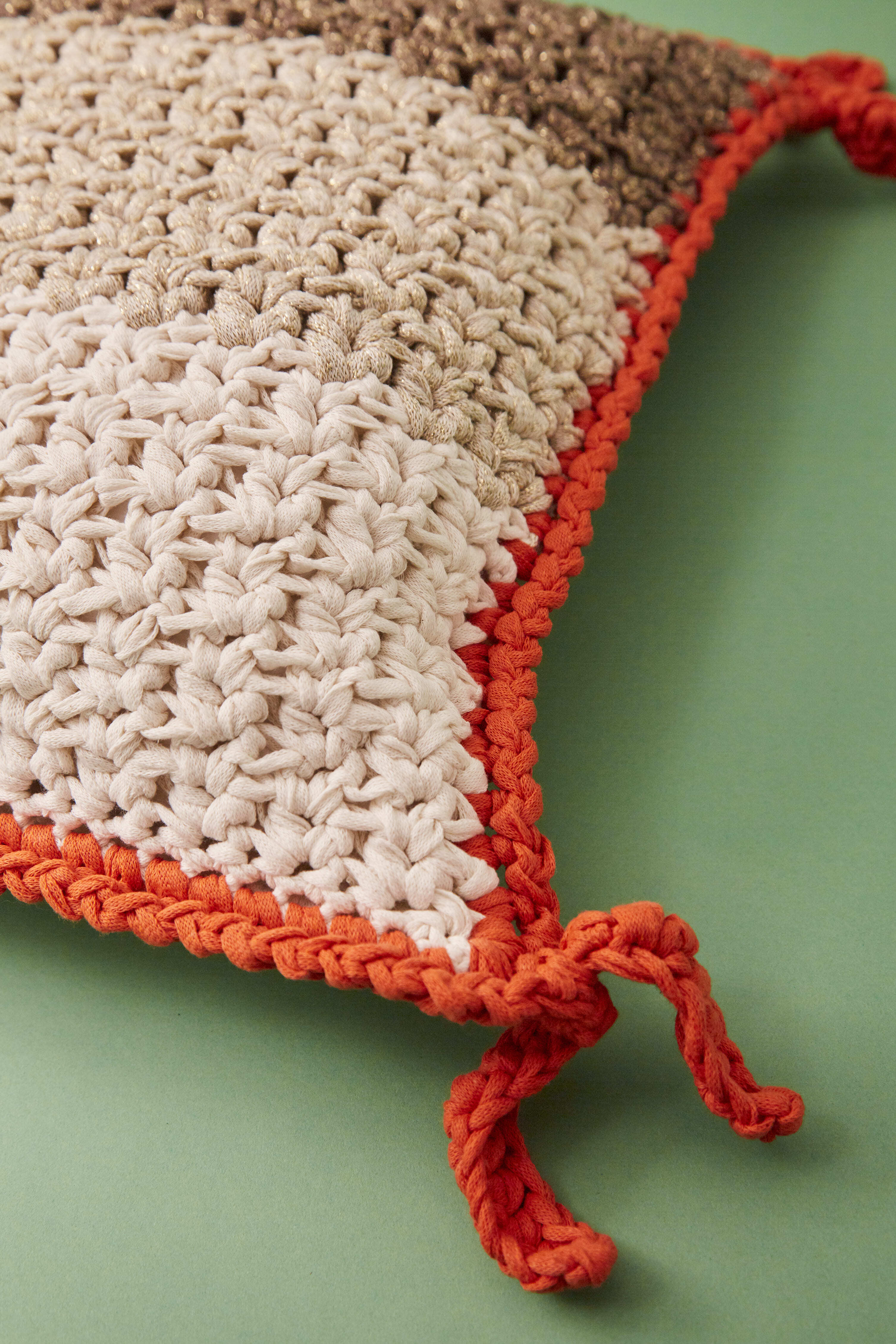 Paintbox Yarns Oh So Ombre Cushion Crochet Pattern