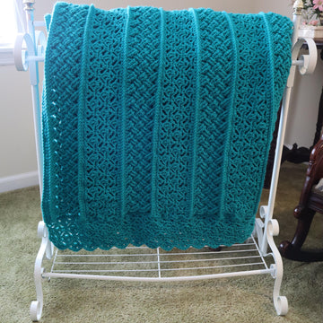 Spring Cables & Lace Throw