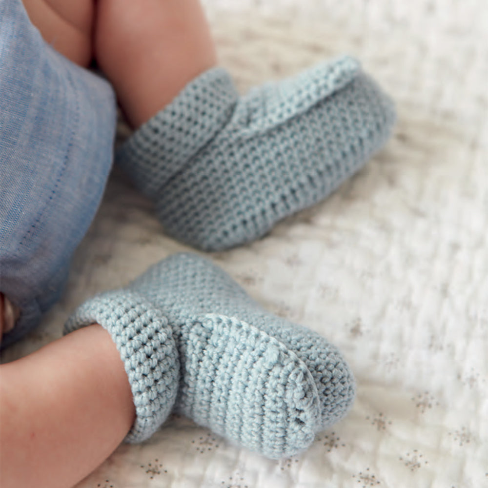 Debbie Bliss Striped Baby Beanie Hat and Bootees Set Crochet Pattern