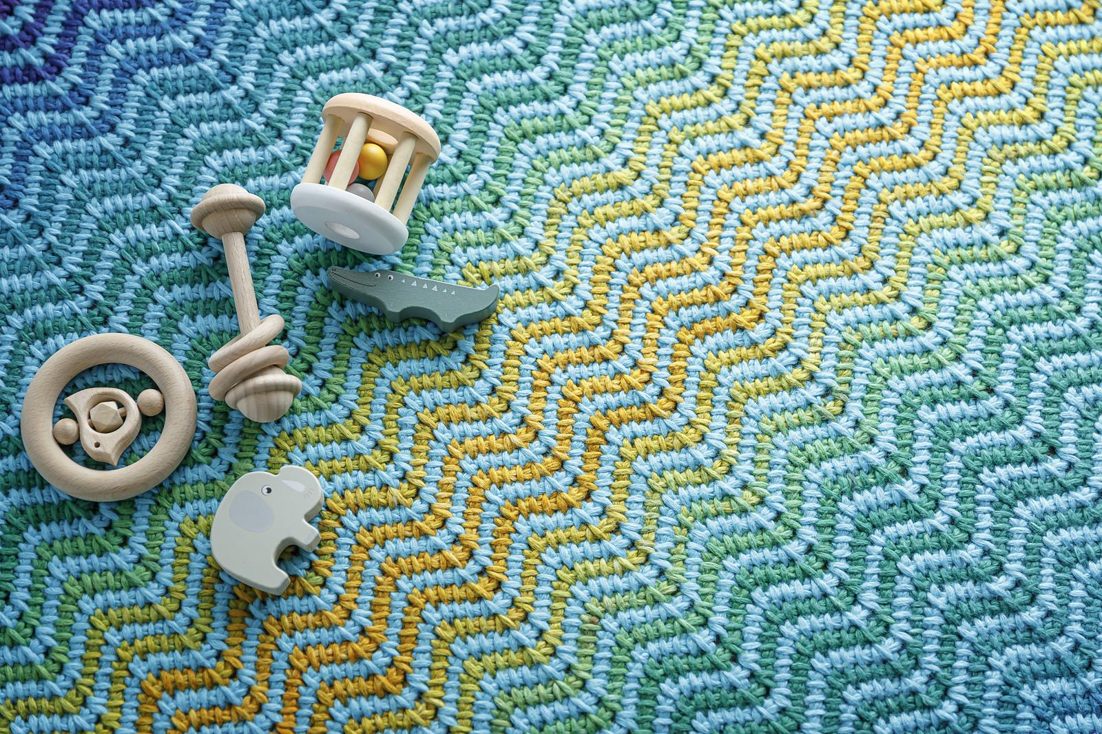 Slalom Stripes Blanket