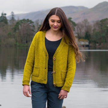 The Fibre Co. Rewind Cardy (Aran) PDF