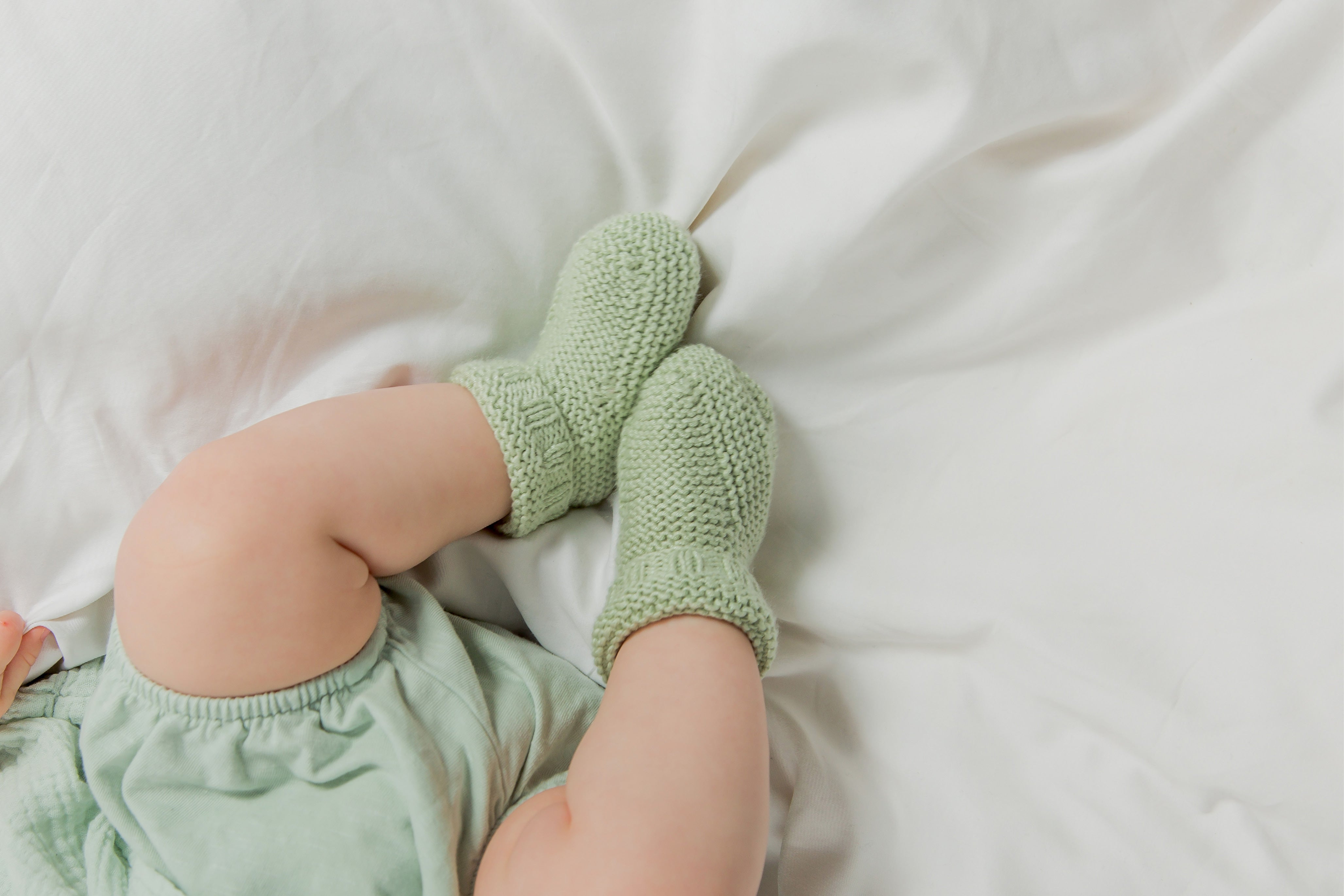 MillaMia Var Booties Knitting Pattern