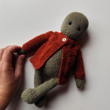 Clothes for The Oak Folk Doll Set N