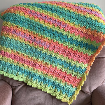 EASY Diagonal Shell Baby Blanket