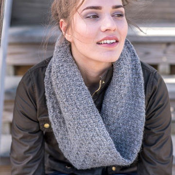 Devora Cowl Knitting Pattern