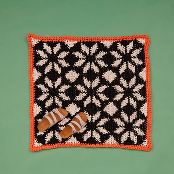 Paintbox Yarns Monochrome Burst Mat PDF (Free)