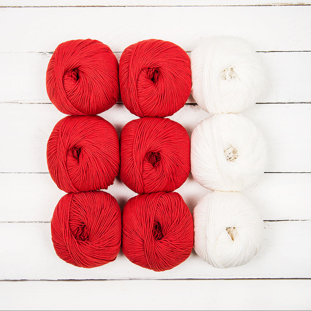 MillaMia Christmas Stockings Knitting Pattern