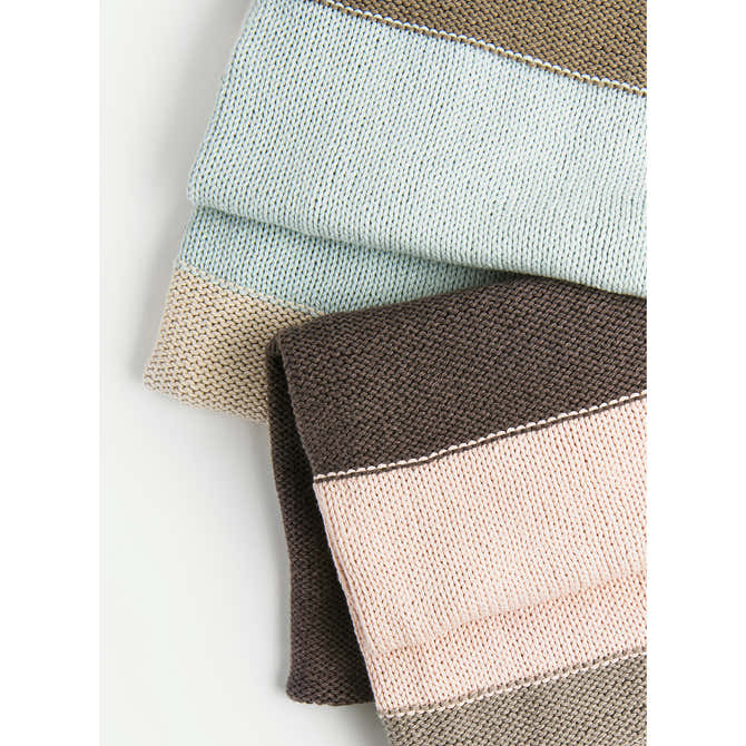 Spud & Chloe by Blue Sky Fibers Lots of Love Blanket Pattern
