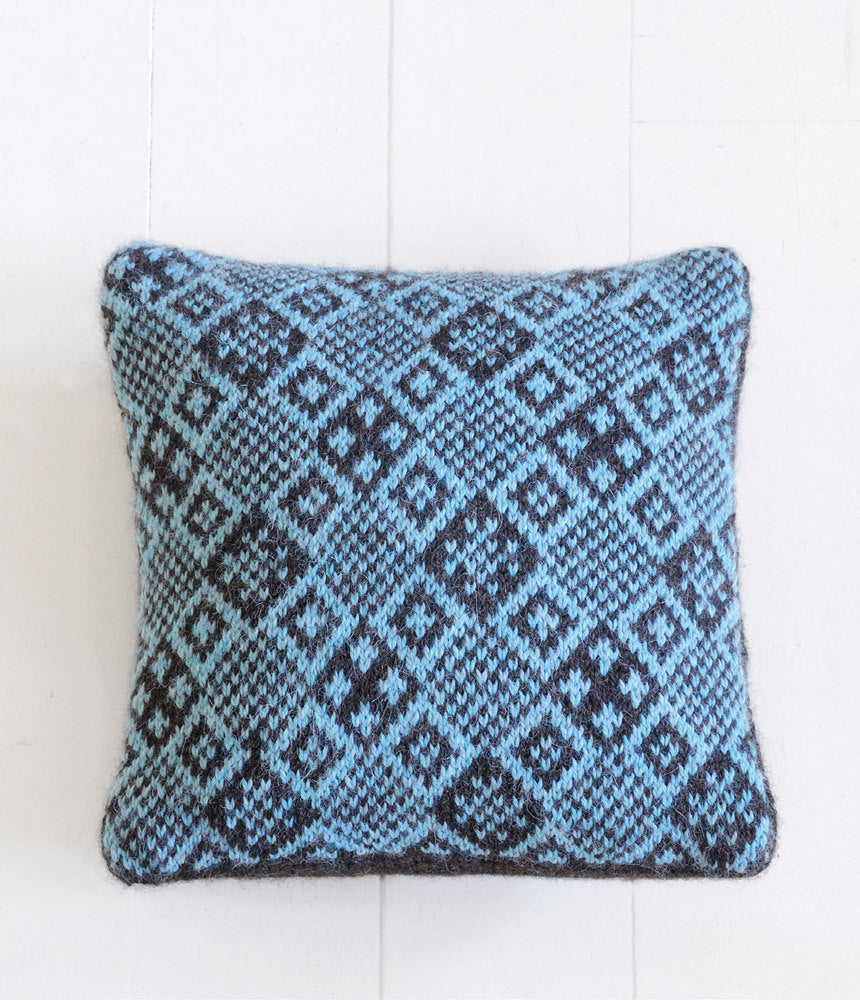 Blue Sky Fibers th Street Pillow Cushion Knitting Pattern
