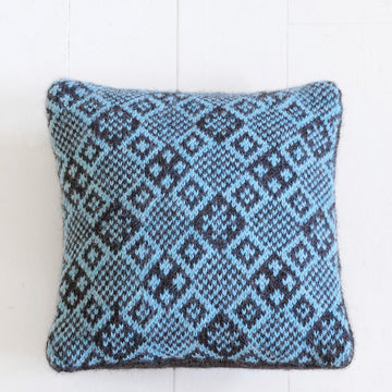 Blue Sky Fibers th Street Pillow Cushion Knitting Pattern