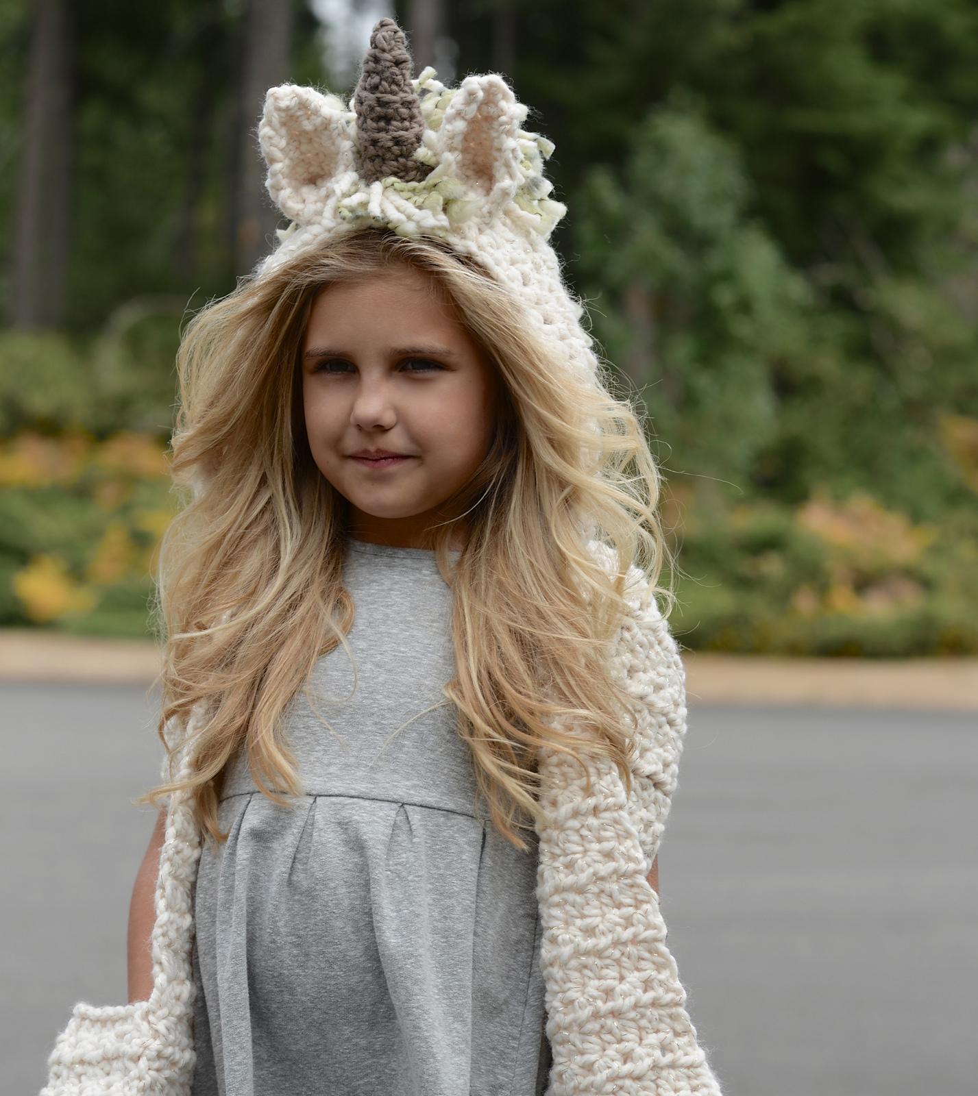 Ulyne Unicorn Hood