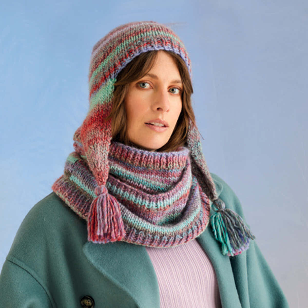 Sirdar Anemone Hat & Snood Accessory Knitting Pattern