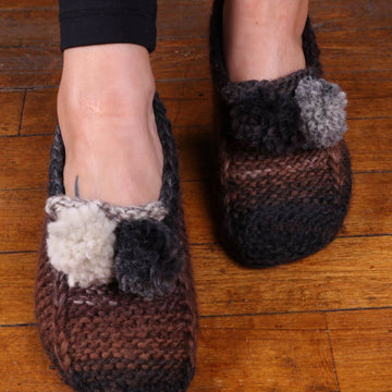 Slipper Socks in Plymouth Yarn Gina Chunky - F736 - PDF