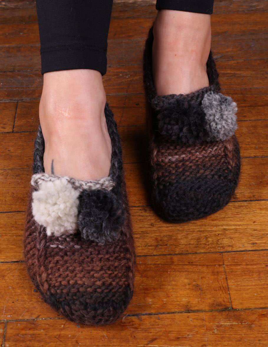 Slipper Socks in Plymouth Yarn Gina Chunky - F736 - PDF