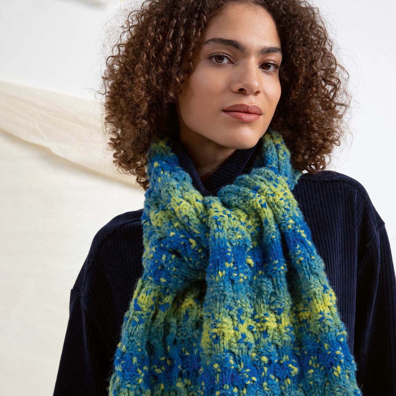 Lang PTO43-06 Scarf Knitting Pattern