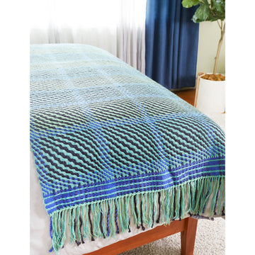 Valley Yarns #167 Op Art Bed Runner