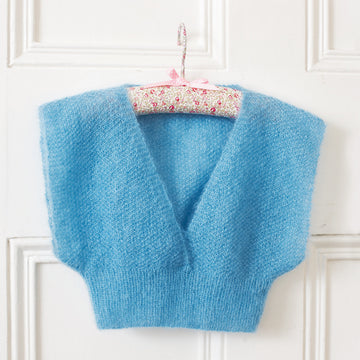 Debbie Bliss Deep V Top PDF (Free)