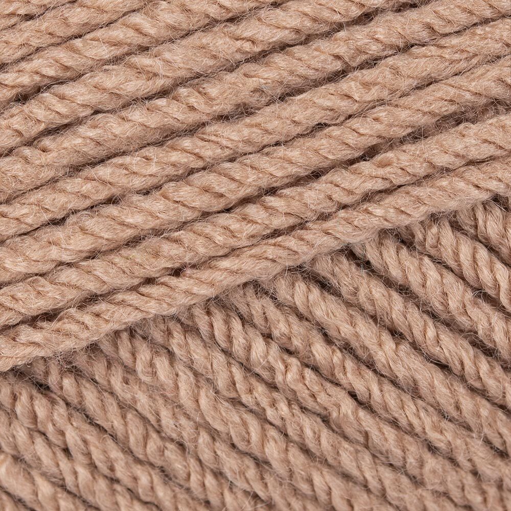 Deramores Studio Aran Yarn - Acrylic Aran