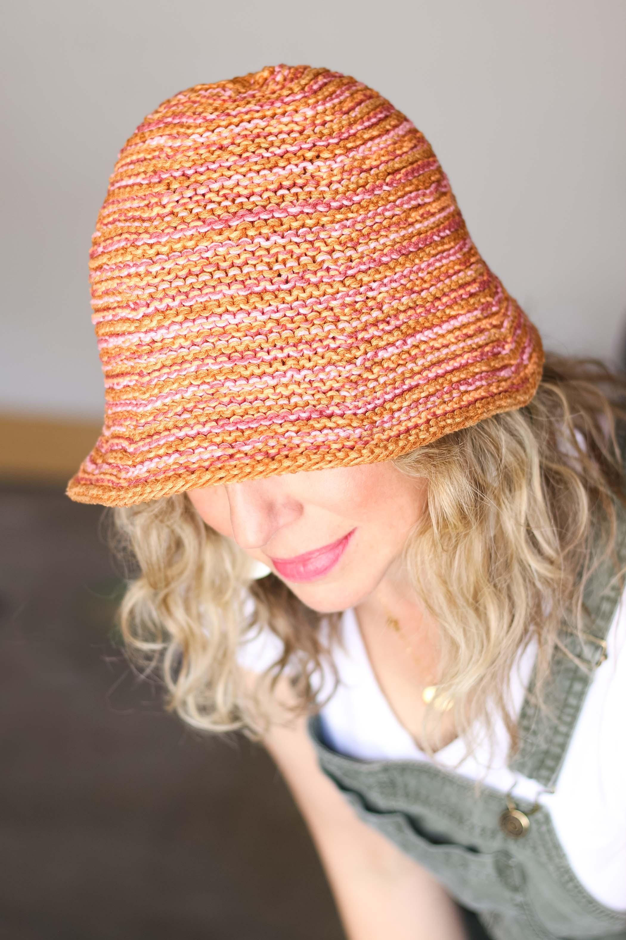 Y.A.R.N　バケットハット Scrappy Knit Bucket Hat - Yarn.com