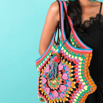 Paintbox Yarns Passion Petal Tote (Free)