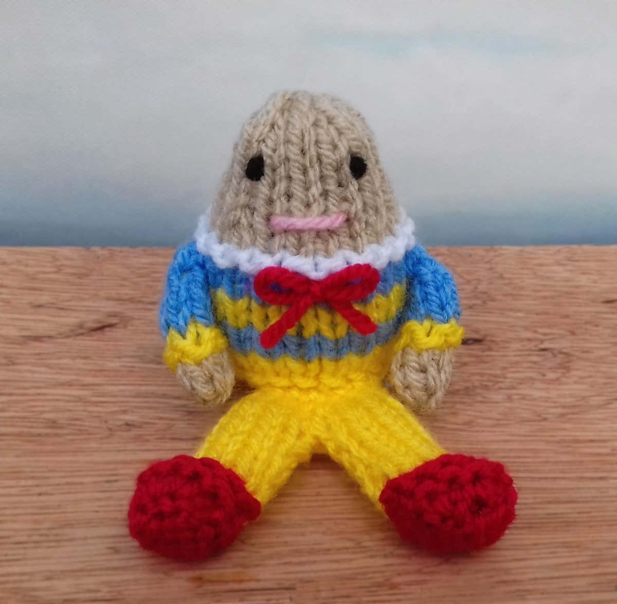Humpty Dumpty - Creme Egg Cover