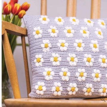 Daisy Bobble Cushion