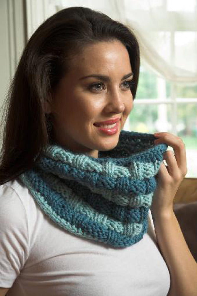 Plymouth Yarn Baby Alpaca Grande Basketweave Cowl Knitting