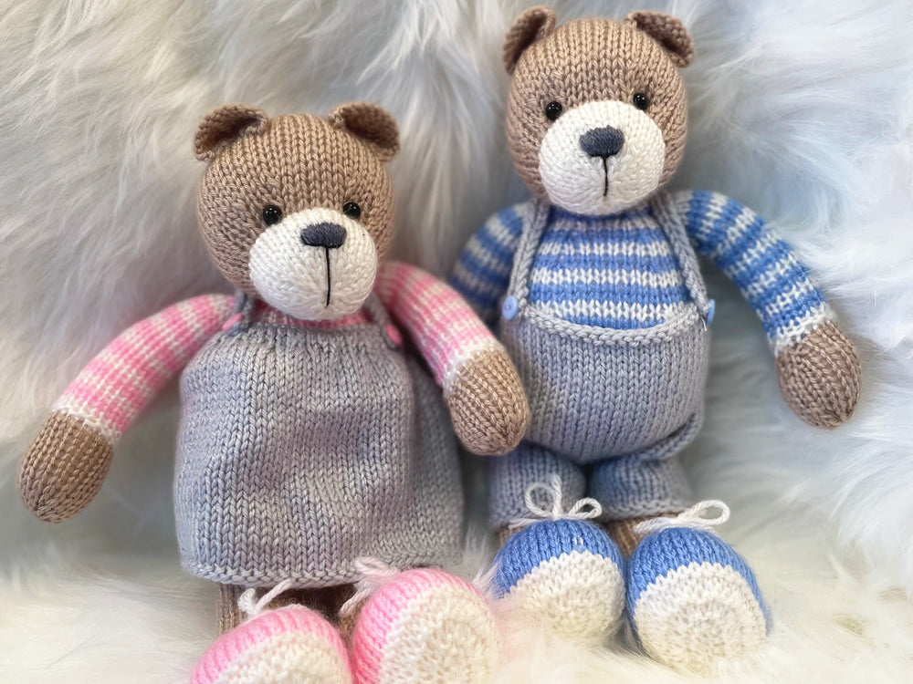 Deramores Big Brother, Little Sister Teddy Bears Knitting