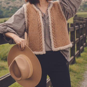 Fluffy Border Vest