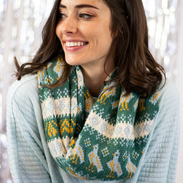 Universal Yarn Partridge Cowl Kit