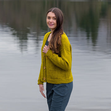 The Fibre Co. Rewind Cardy (Aran) PDF