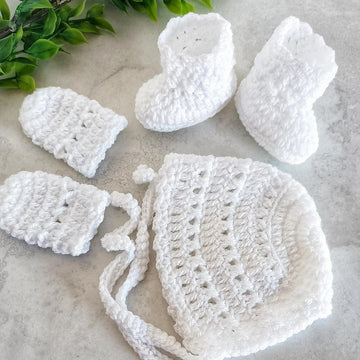 Elegant Bonnet Set