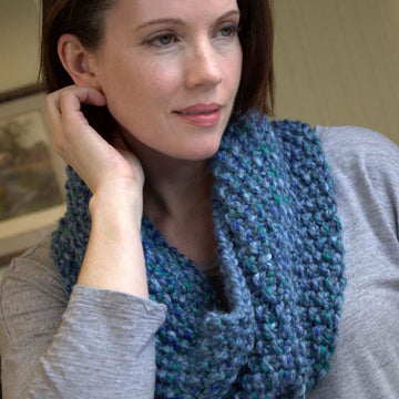 Seed Stitch Cowl Knitting Pattern