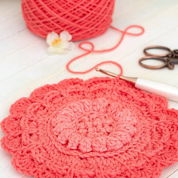 Zinnia Blossom 12-inch Square