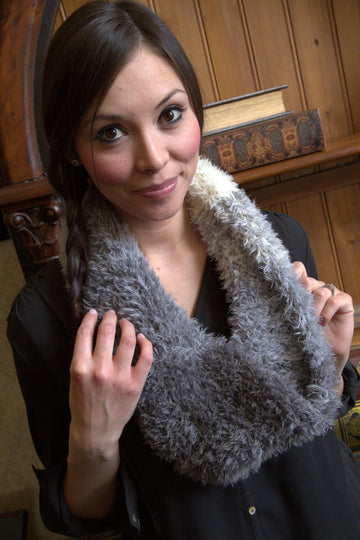 Ombre Cowl in Plymouth Yarn Arequipa Fur - F625 - PDF