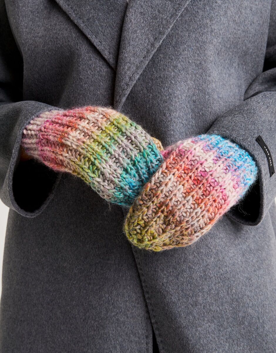Sirdar Marbled Hat & Mittens Knitting Pattern