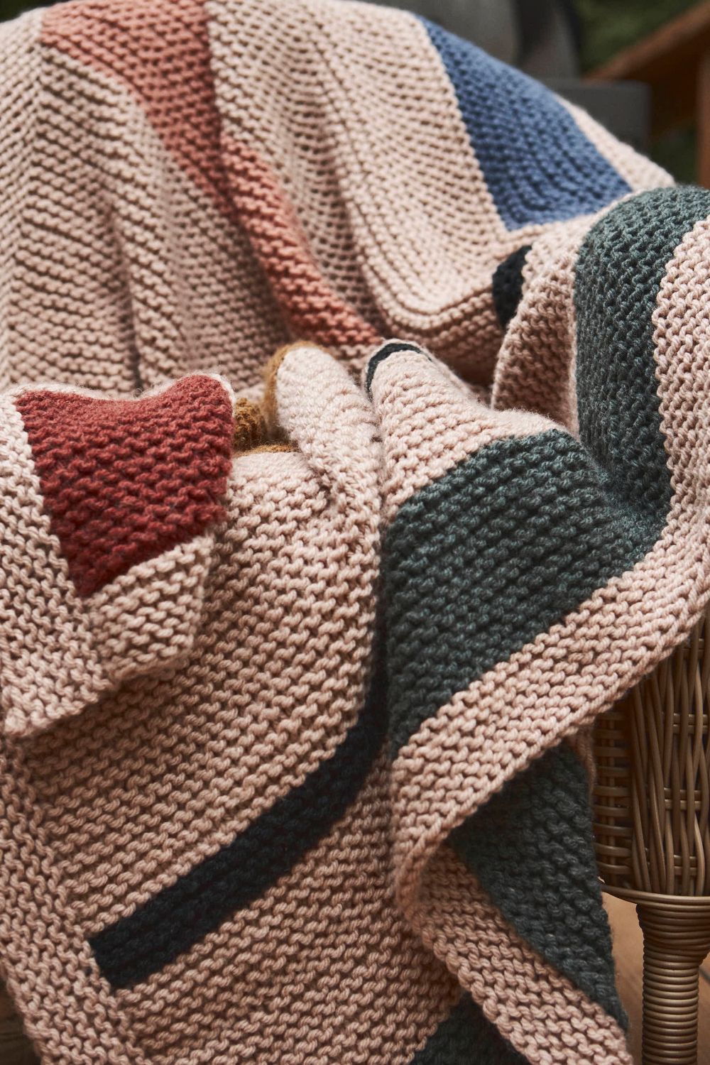 Rockwell Blanket Knitting Pattern