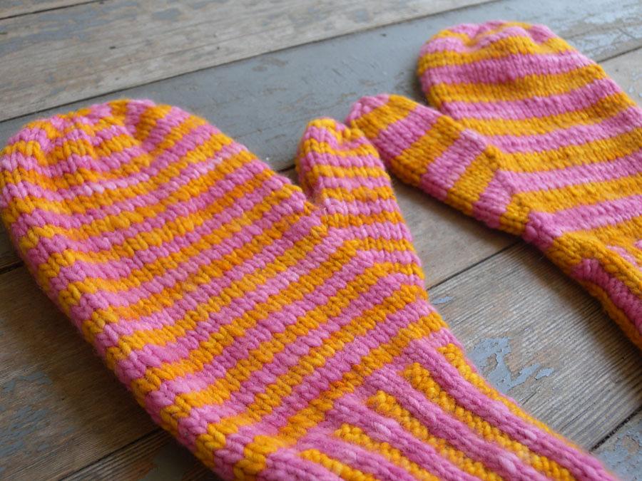 Haymarket Mittens