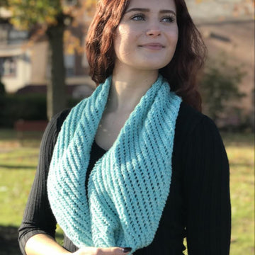 Plymouth Yarn Sea Isle Cotton Diagonal Lace Cowl Knitting