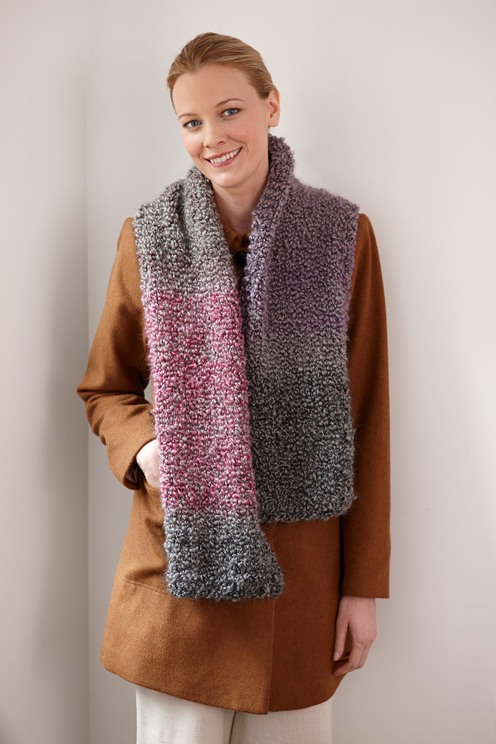 Simple One Ball ScarfÃ‚Â in Lion Brand Homespun Thick & Quick - LB