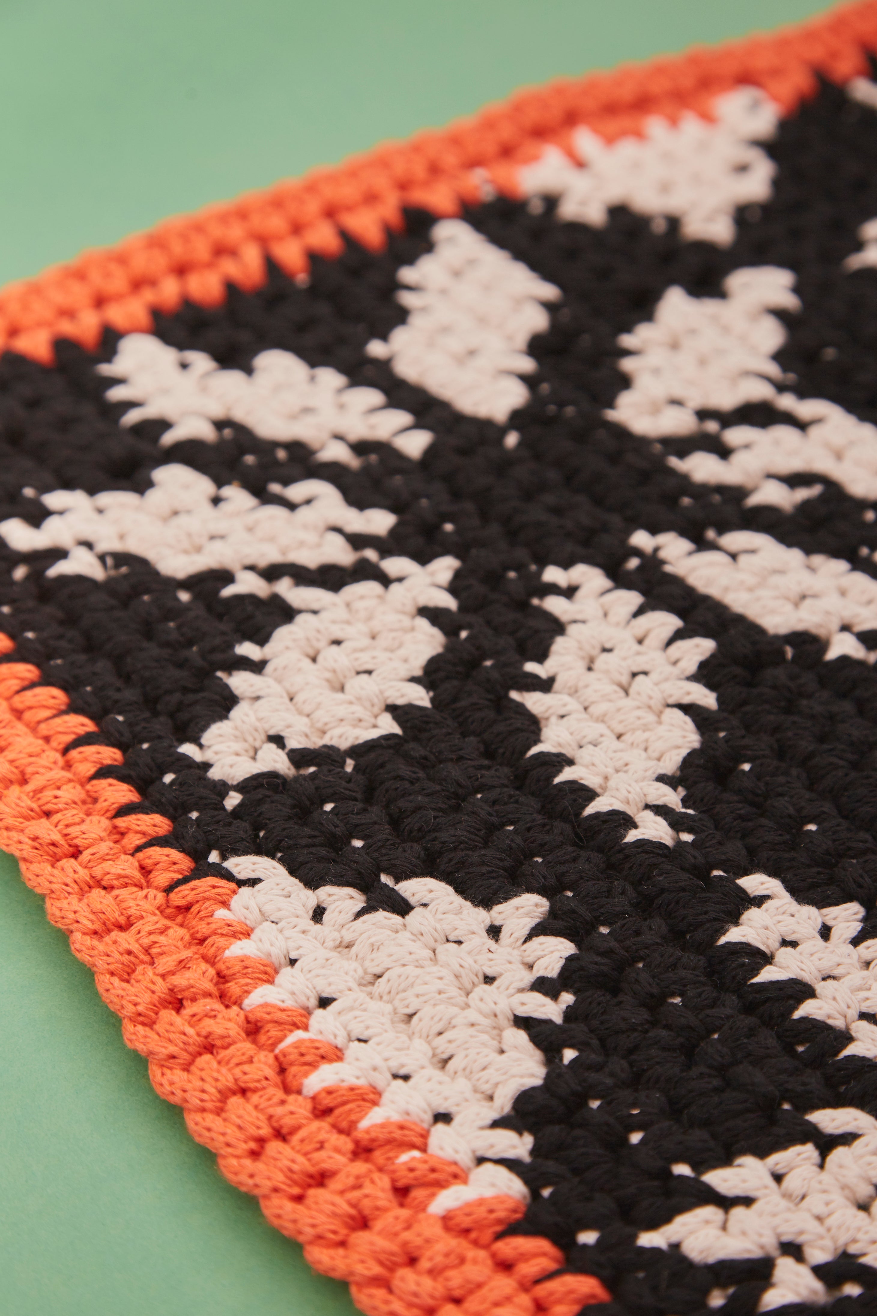 Paintbox Yarns Monochrome Burst Mat Crochet Pattern