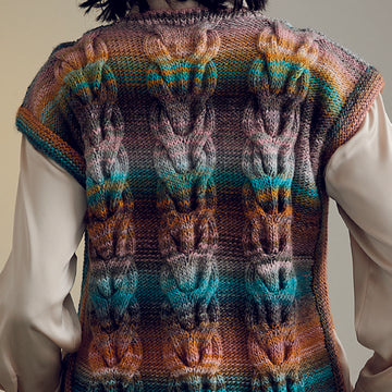 Sirdar 10717 Staghorn Fern Tabard PDF