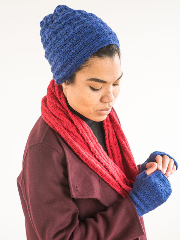 Penthia Set Accessory Knitting Pattern