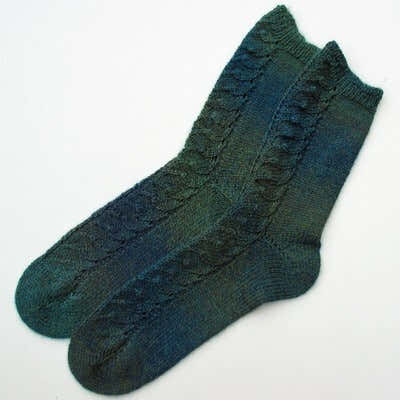 Jojoland Scallop Socks Knitting Pattern