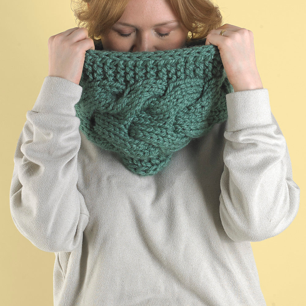 Paintbox Yarns Loop de Loop Cowl PDF