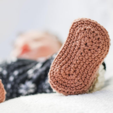 Itty Bitty Baby Booties
