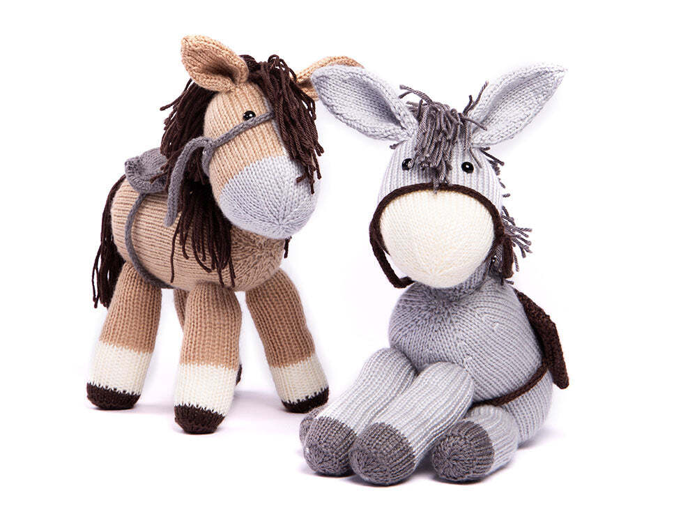 Deramores Dolly the Donkey and Bramble the Horse Knitting